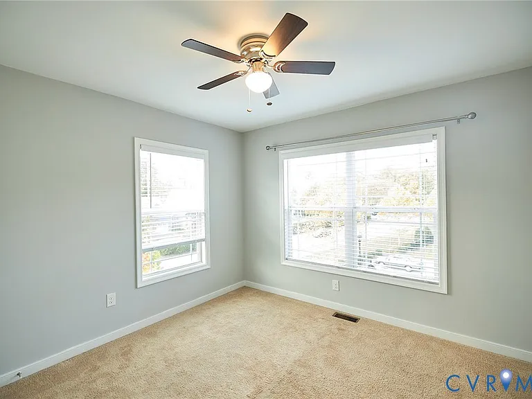 11458 Hayloft Ln — Photo 49