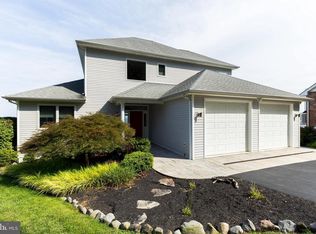 12832 Bay Dr, Lusby, MD 20657