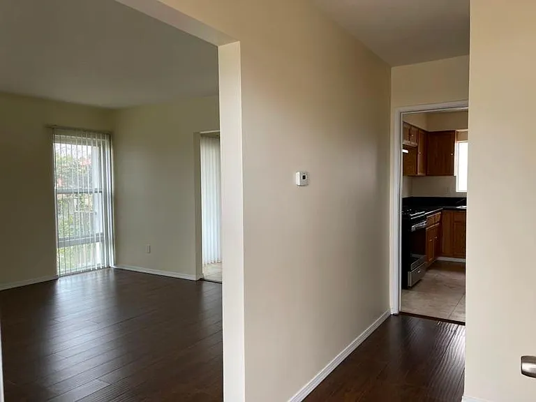 2104 Huntington Ln #C — Photo 4
