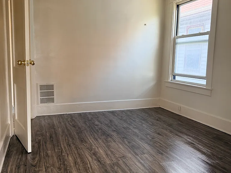 83 Edna Pl #2 — Photo 10