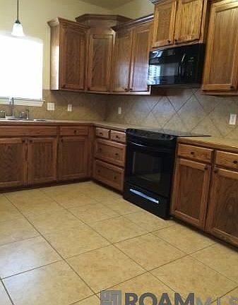4th image of 25445 Black Lake Ave