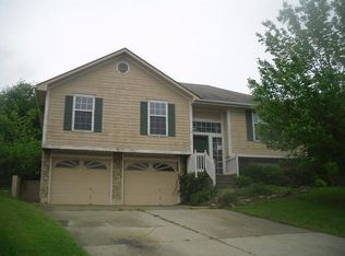 1221 Dakota Star Ct, Grain Valley, MO 64029