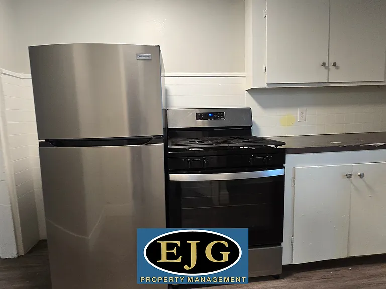 389 Lake Ave #9 — Photo 4