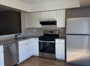 102 Covered Bridge Ct #102, Sewell, NJ 08080