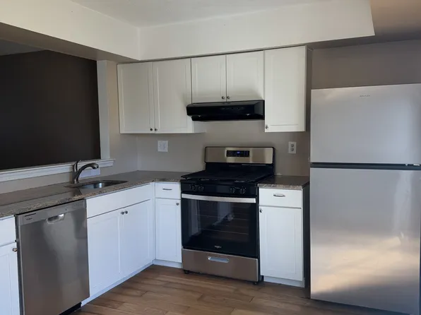 102 Covered Bridge Ct #102, Sewell, NJ 08080