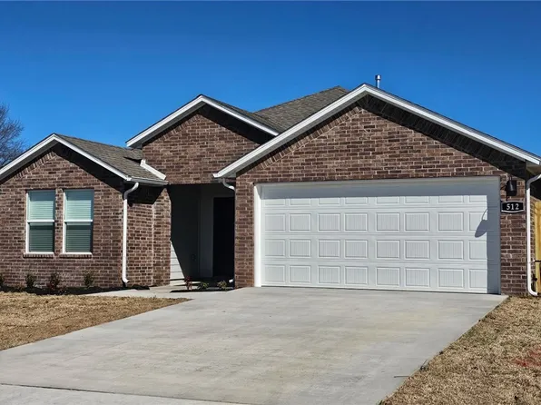 512 Greer St, Pea Ridge, AR 72751