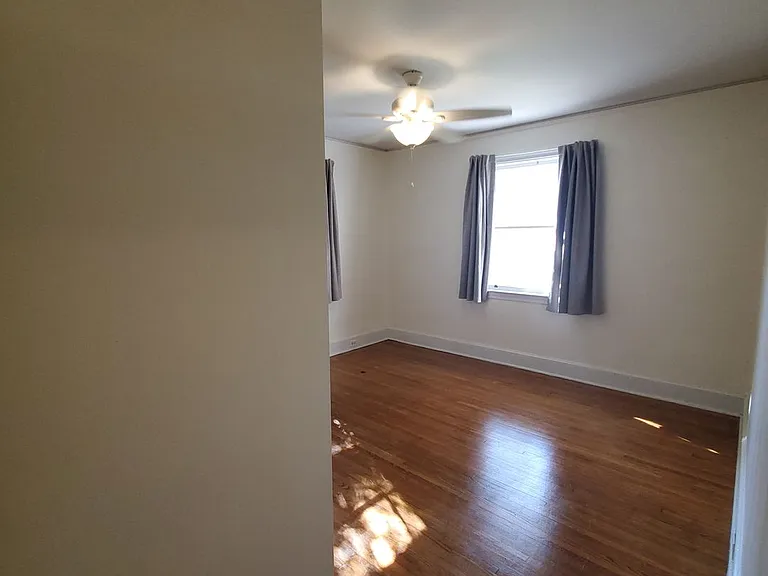 4547 Oxford Rd — Photo 15