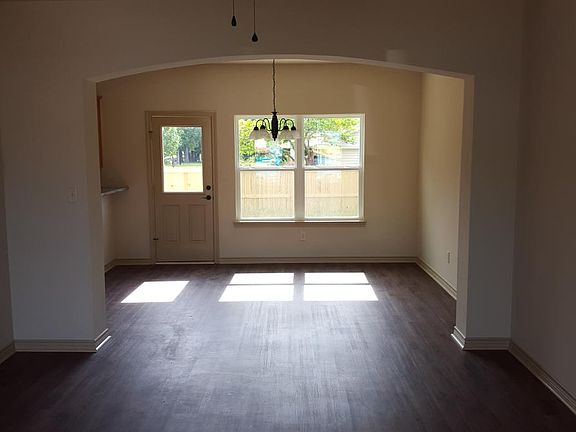 4th image of 218 Lasso Ct #218