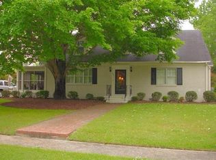 109 W Franklin St, Williamston, NC 27892