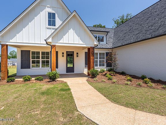 5th image of 2286 Grand Oak Ln