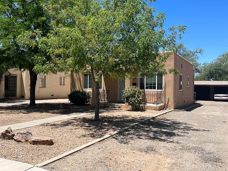 Driveway to Garage