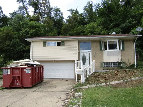 195 Duquesne Ave, Dravosburg, PA 15034