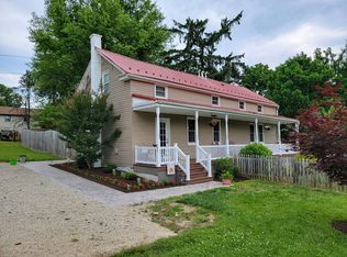 557 Pitney Rd, Columbia, PA 17512