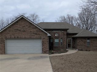 420 Primrose Ave, Siloam Springs, AR 72761