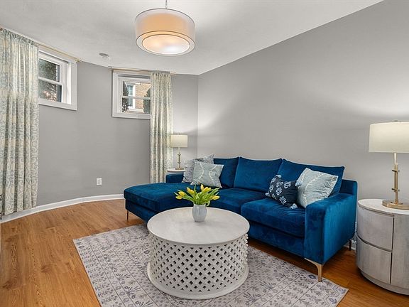 5th image of 4 Colliston Rd Unit B