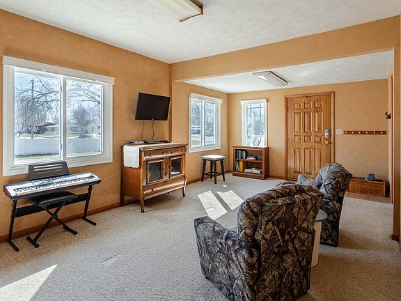 4th image of 2312 Avenue K