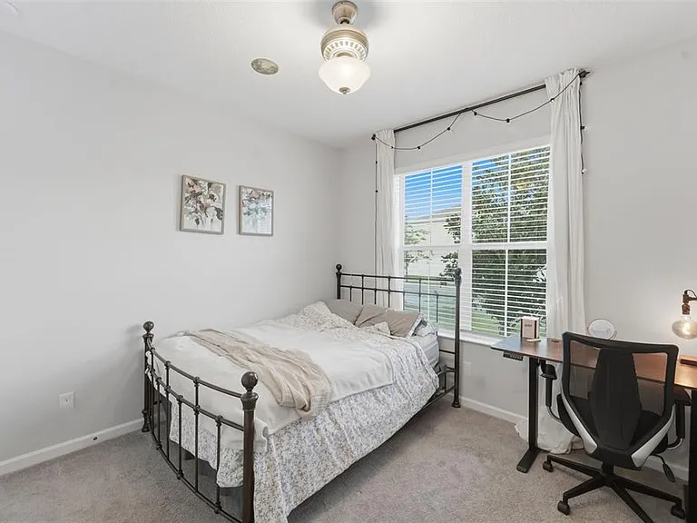1097 Hendon Loop — Photo 31