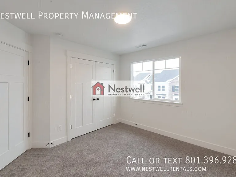 883 N Portman Way — Photo 4