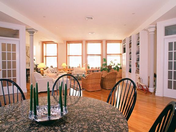 3rd image of 114 W 17th St APT 4F