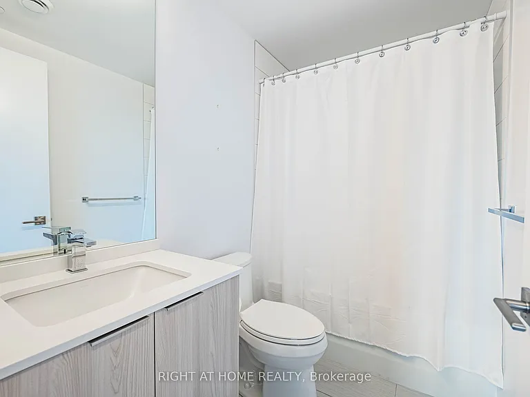 4208 Dundas St W #513 — Photo 18