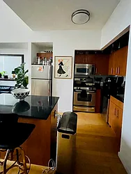 Rented by R New York