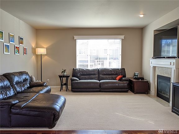 4th image of 6294 Juanita Cir NE