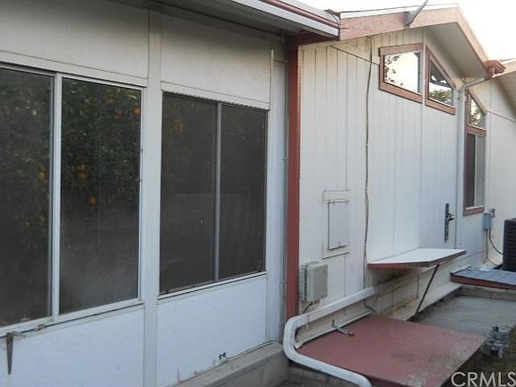 4th image of 660 Bahama Dr