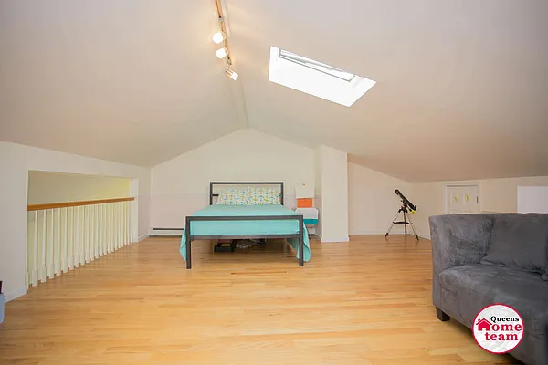 Sold by Keller Williams Realty Landmark II | media 19