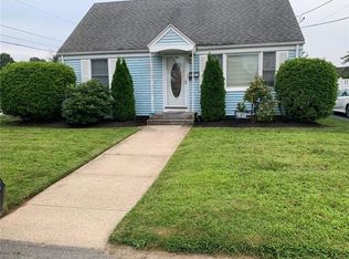 87 Laconia Rd, Cranston, RI 02920