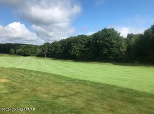 64 North Rd, Pocono Pines, PA