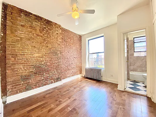 Rented by Bohemia Realty Group | media 12