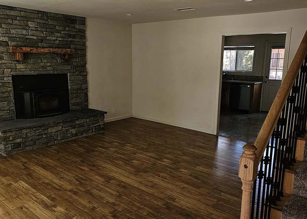 2 bed, 1.5 bath, $2,400 — Photo 4