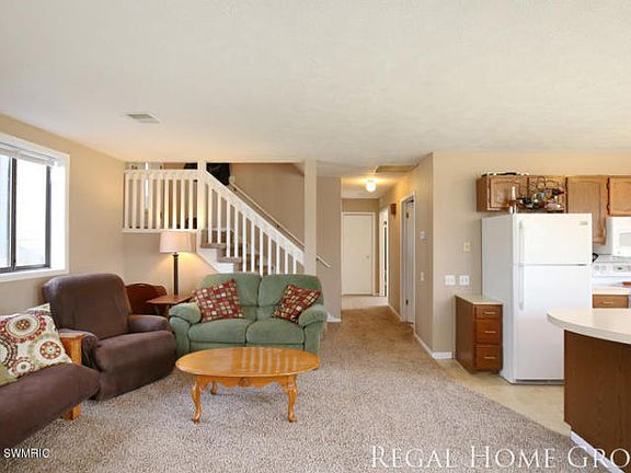 5th image of 5059 Stauffer Ave SE