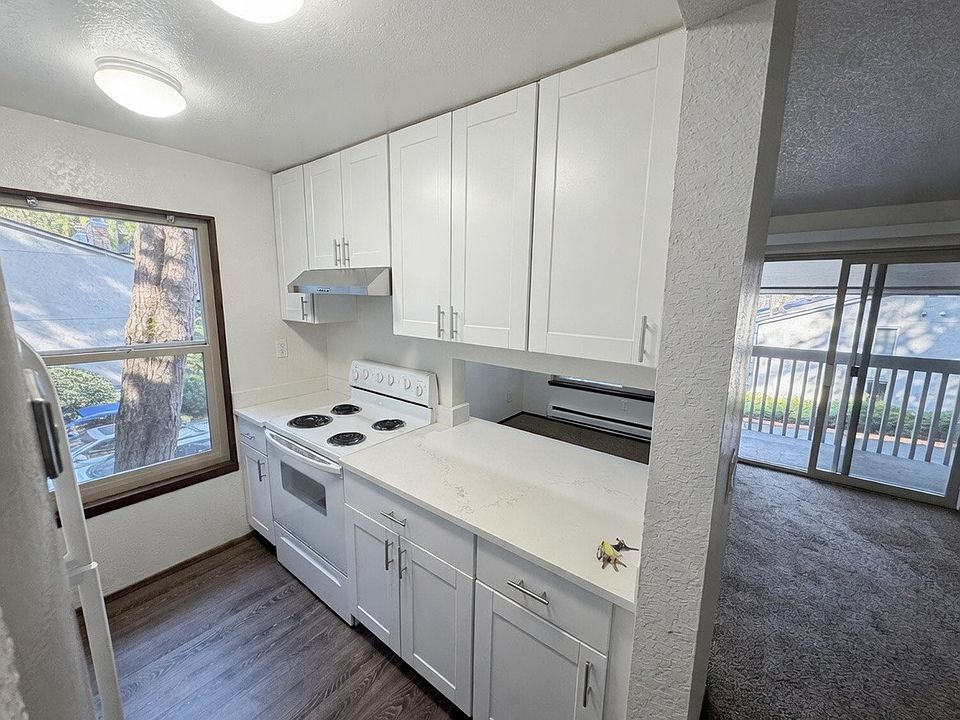 1st image of 12714 NE 118th St APT 3