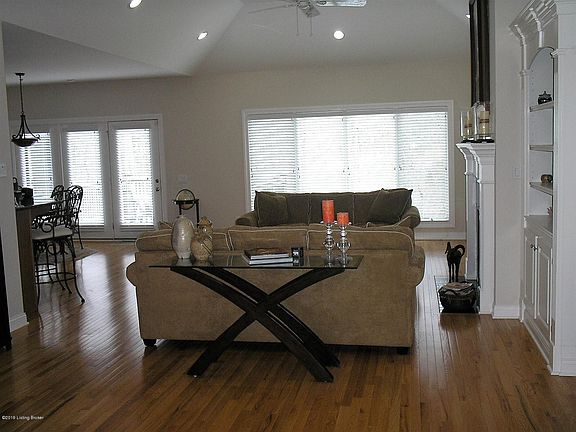 Family Room area (2)