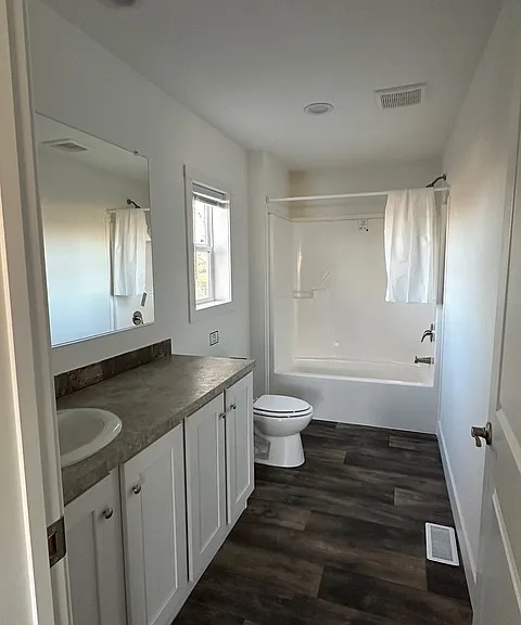 3609 Warren Ct — Photo 9
