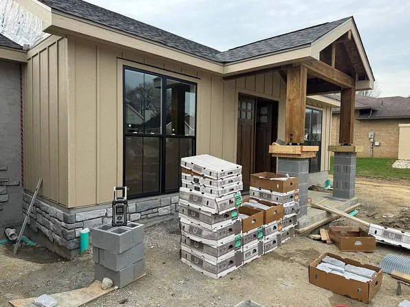 305 Meadowlark Dr, Uniontown, PA 15401