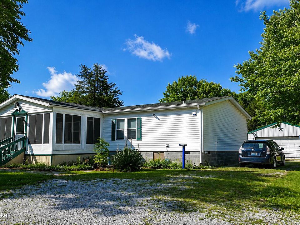 1st image of 220 Melissa Dr