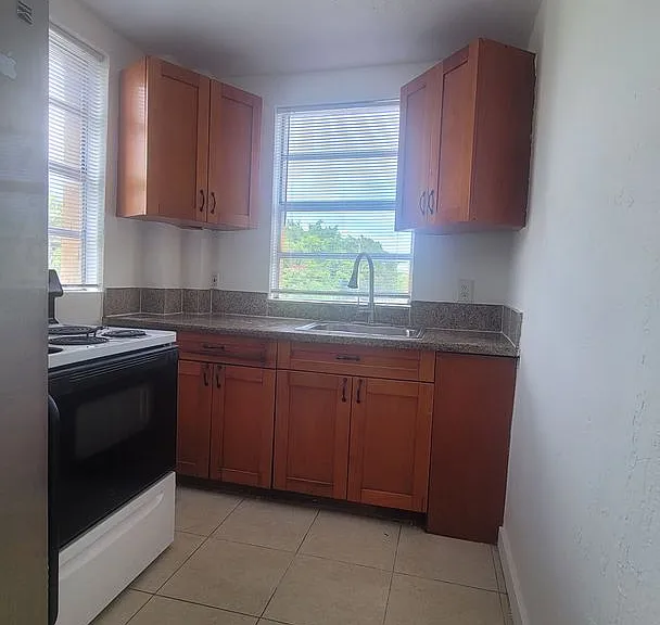 80 NW 31st Ave — Photo 10
