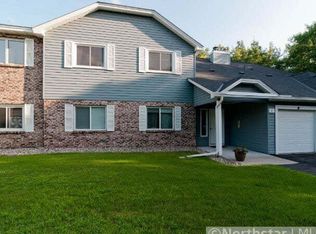 2 Crusader Ave E, Saint Paul, MN 55118
