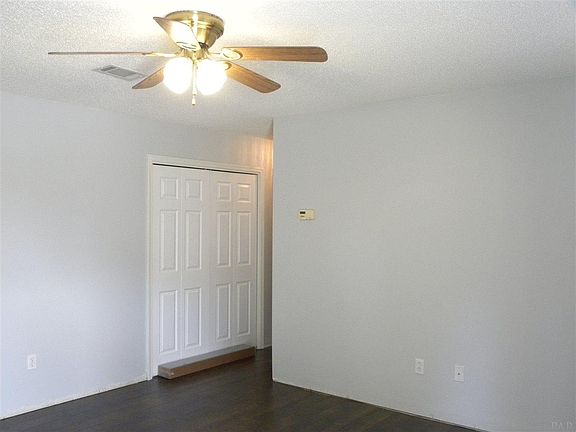 3rd image of 1009 Peakview Dr #1007/1009