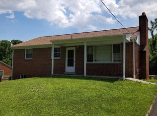 4911 Old Swimming Pool Rd, Frederick, MD 21703