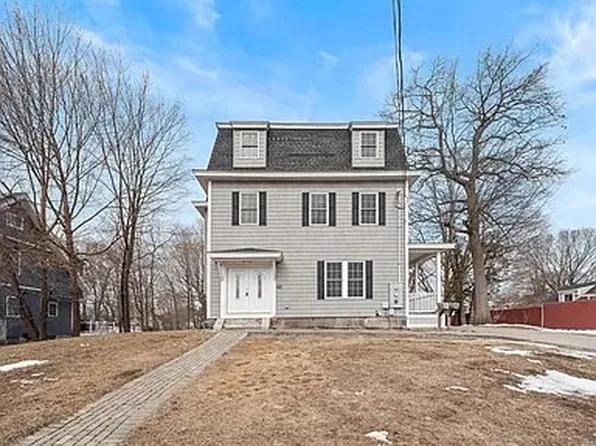 63 Varnum St #1, Lowell, MA 01850