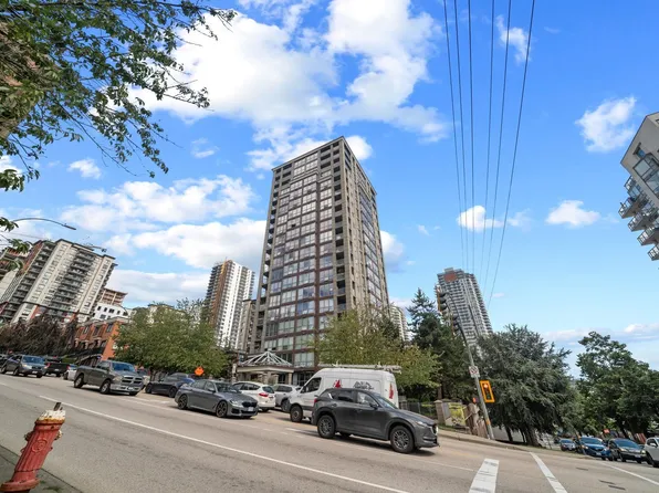 850 Royal Ave #101, New Westminster, BC V3M 1A6