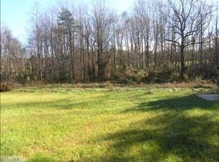 1167 Salem Lake Rd, Winston Salem, NC 27107