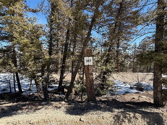 4th image of 806 Middle Fork