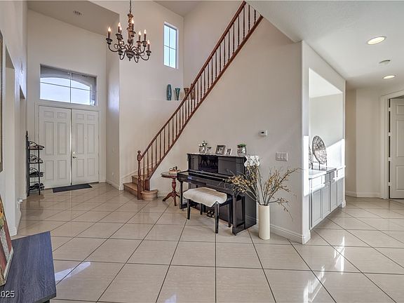 3rd image of 7923 Sleeping Lily Dr