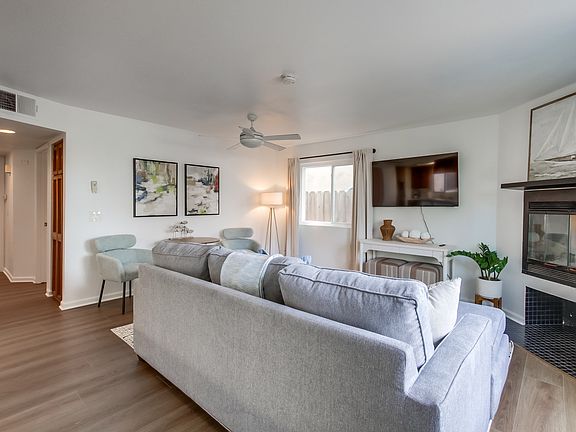 4th image of 807 Capistrano Pl