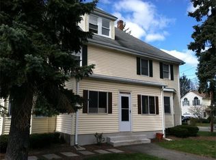 1127 Chestnut St #1, Newton Upper Falls, MA 02464