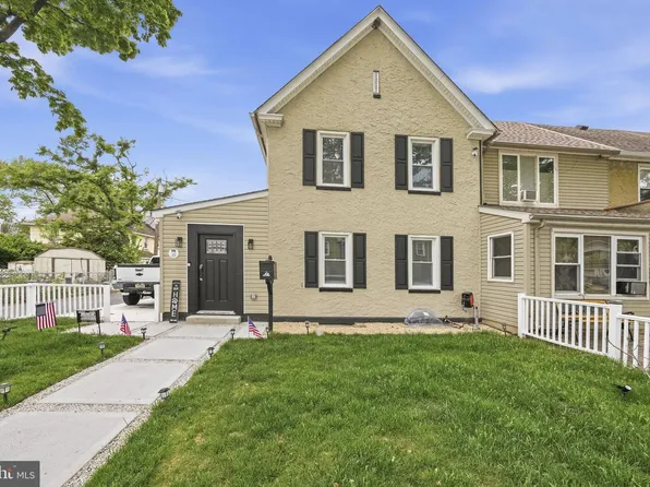 303 Paris Ave, Brooklawn, NJ 08030